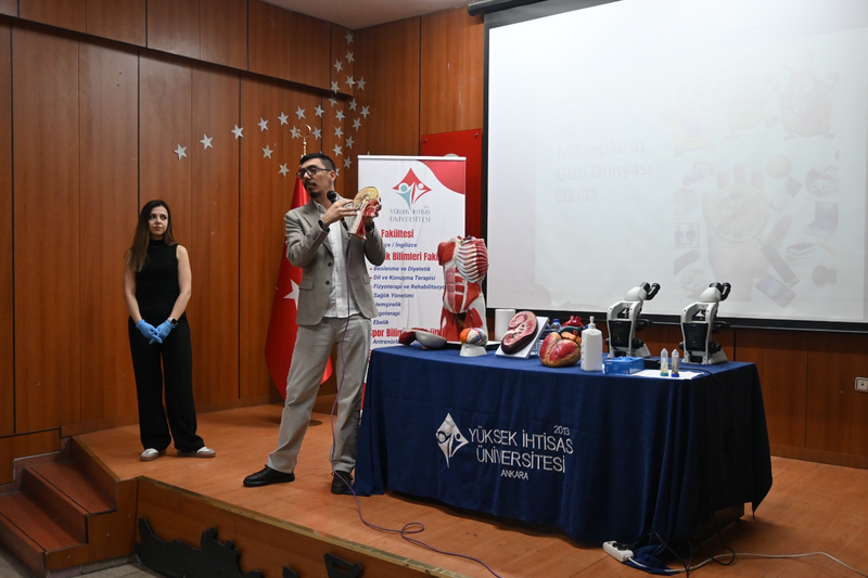 Yüksek İhtisas Üniversitesi - Kocatepe İlkokulu’nda Minik Sağlıkçılar Eğitmi Gerçekleştirdik